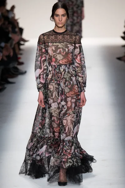Look 36